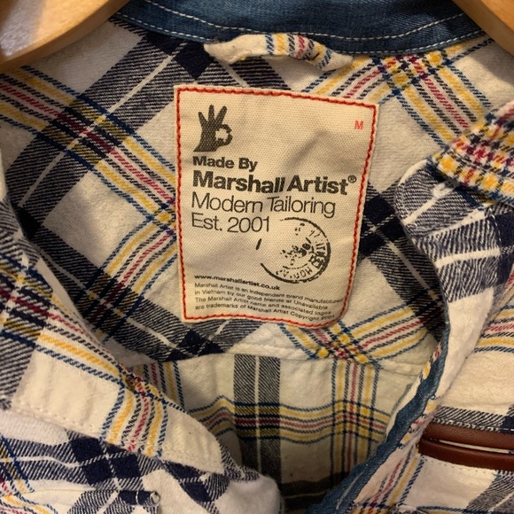 Unique Flannel Button Down - Size: Medium - Picture 2 of 3